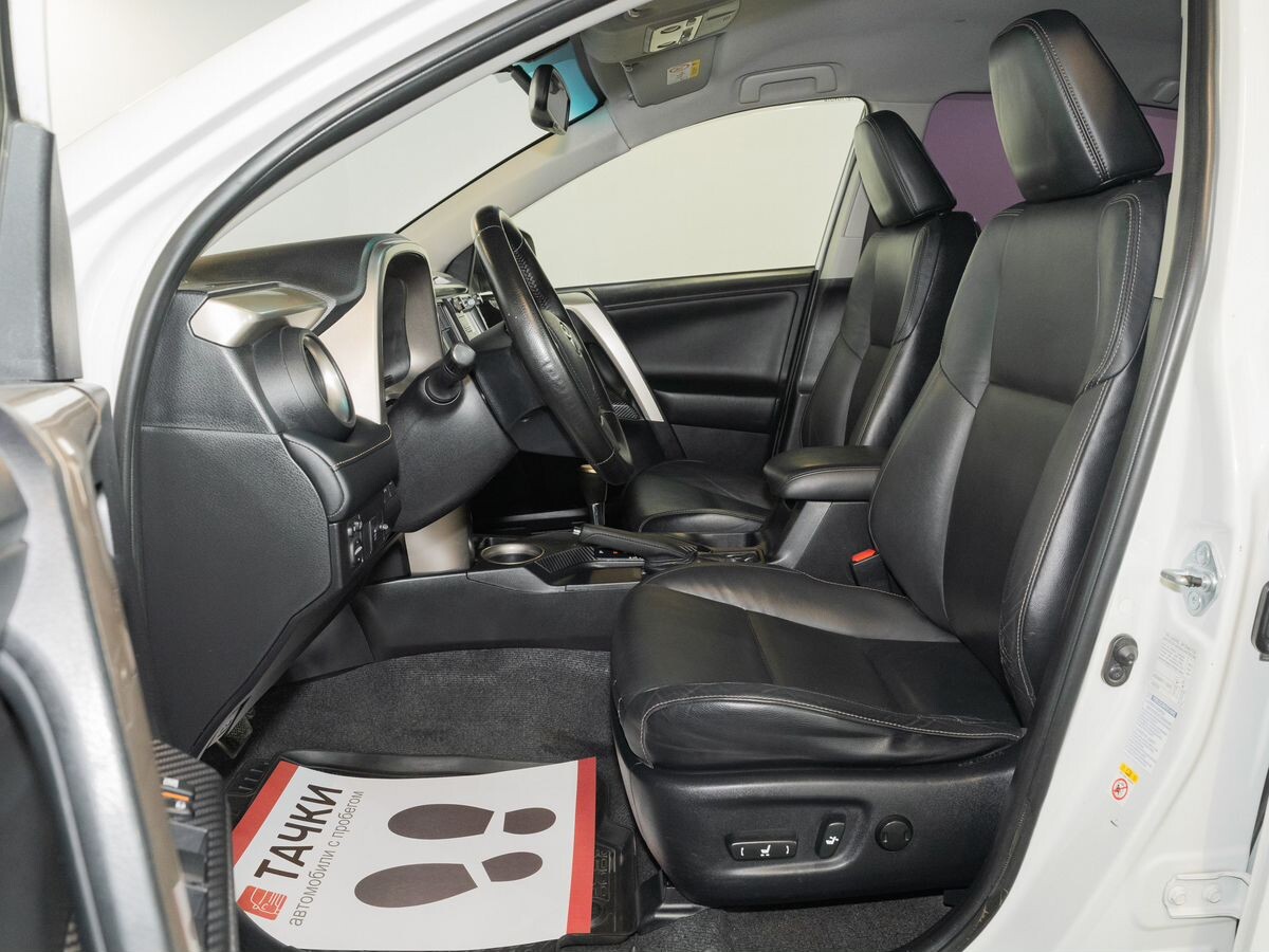 Toyota RAV4 2014 - фото автомобиля