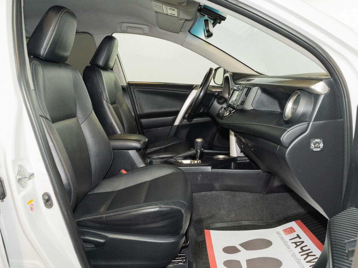 Toyota RAV4 2014 - фото автомобиля