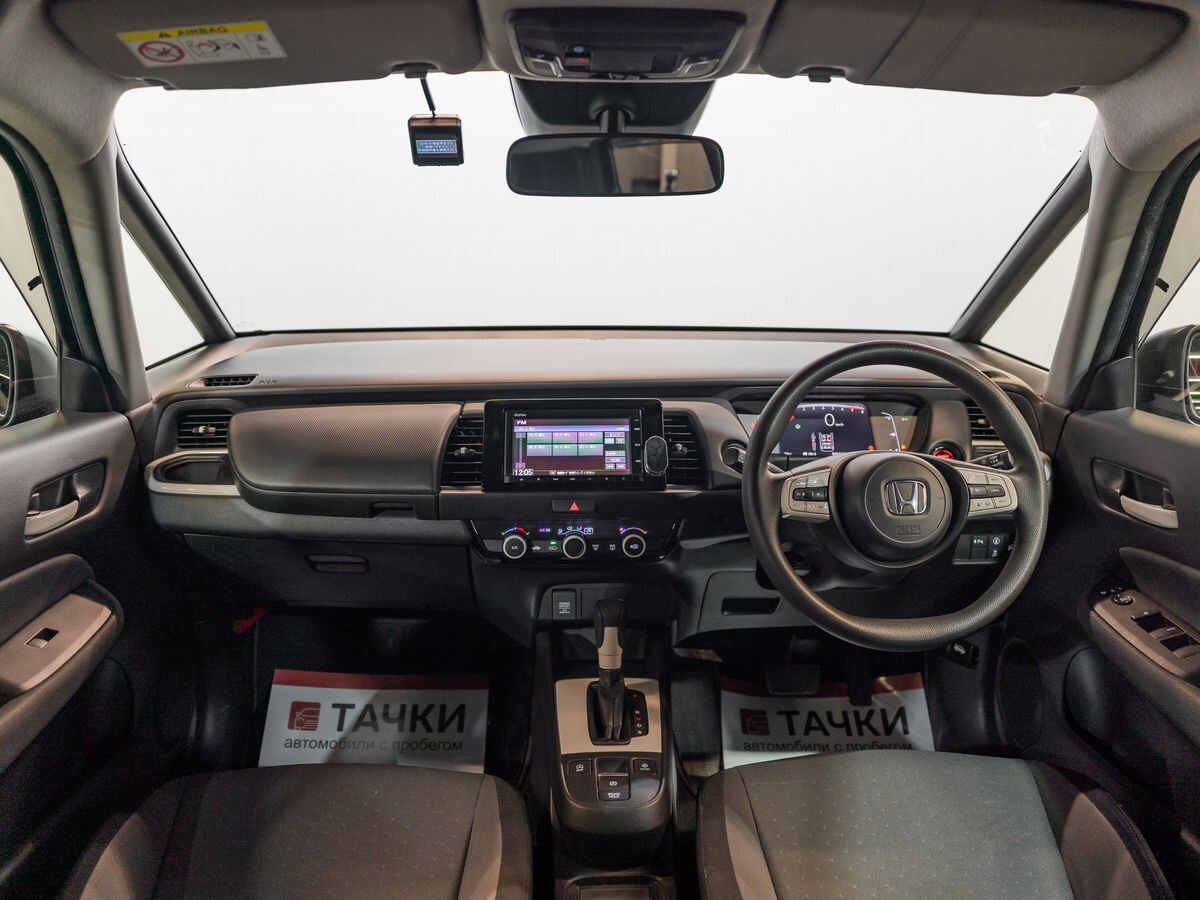 Honda Fit 2020 - фото автомобиля