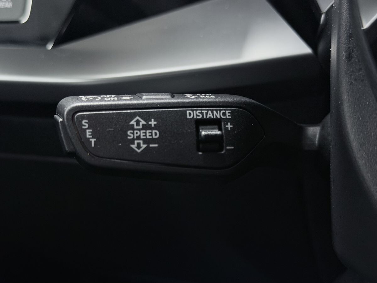 Audi A3 2022 - фото автомобиля