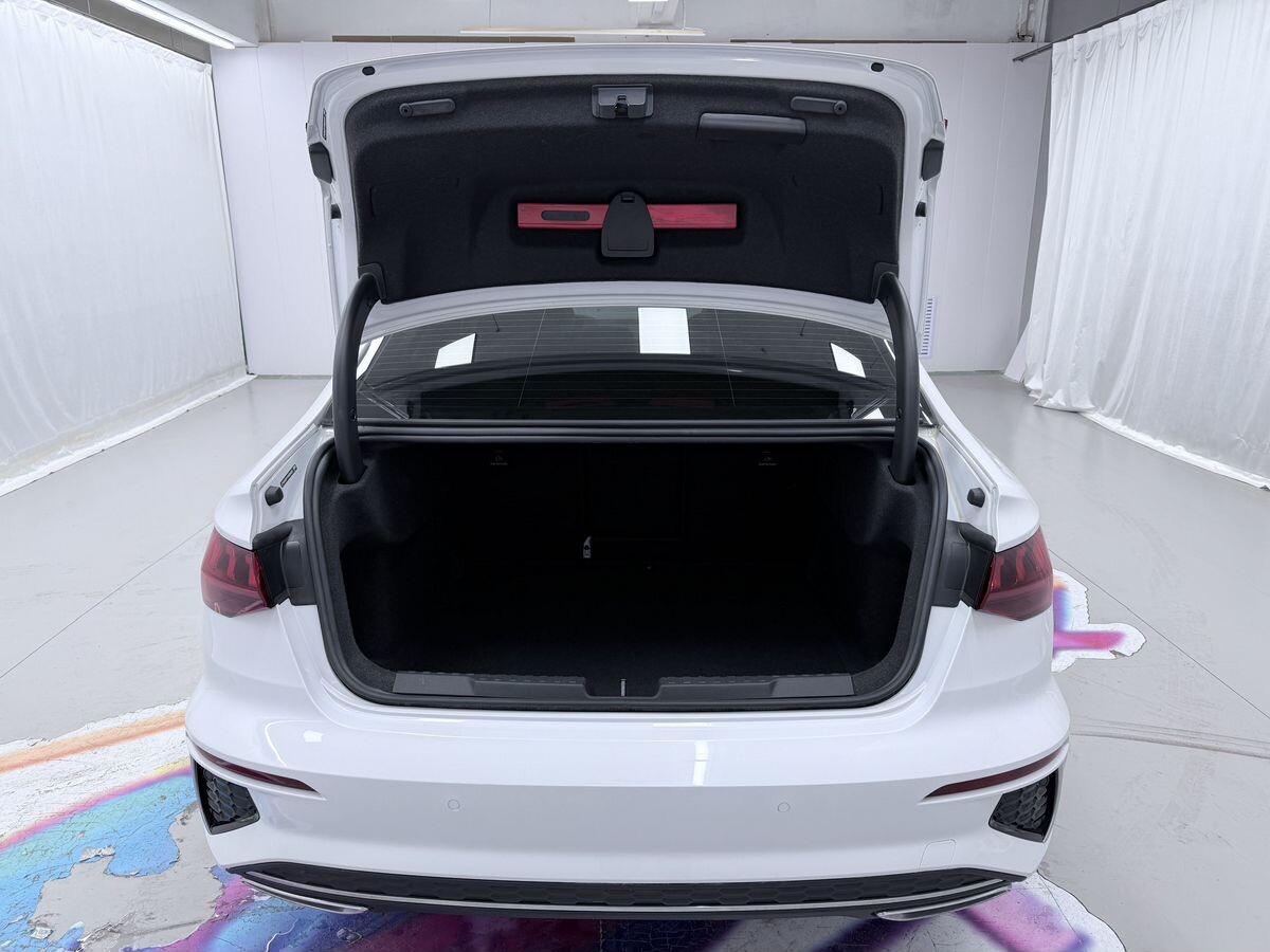 Audi A3 2023 - фото автомобиля