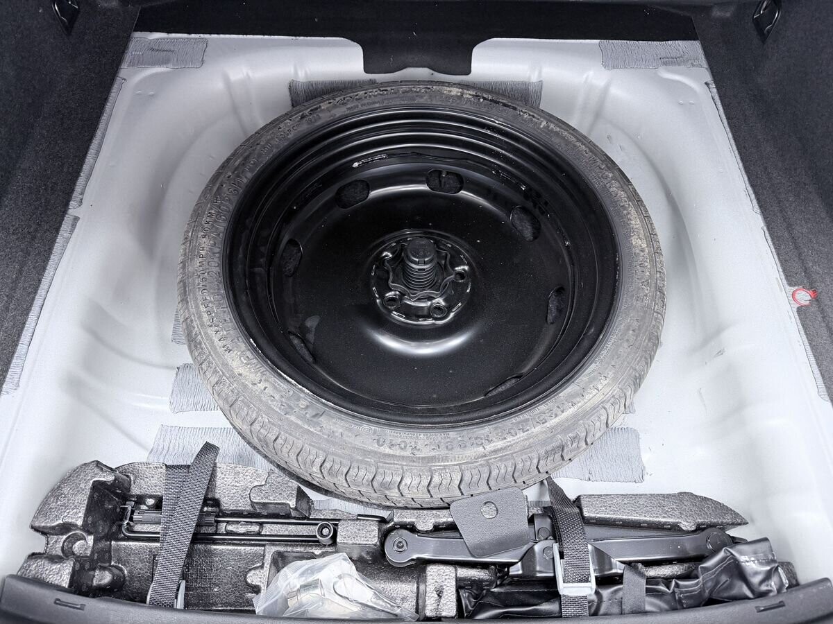 Audi A3 2023 - фото автомобиля