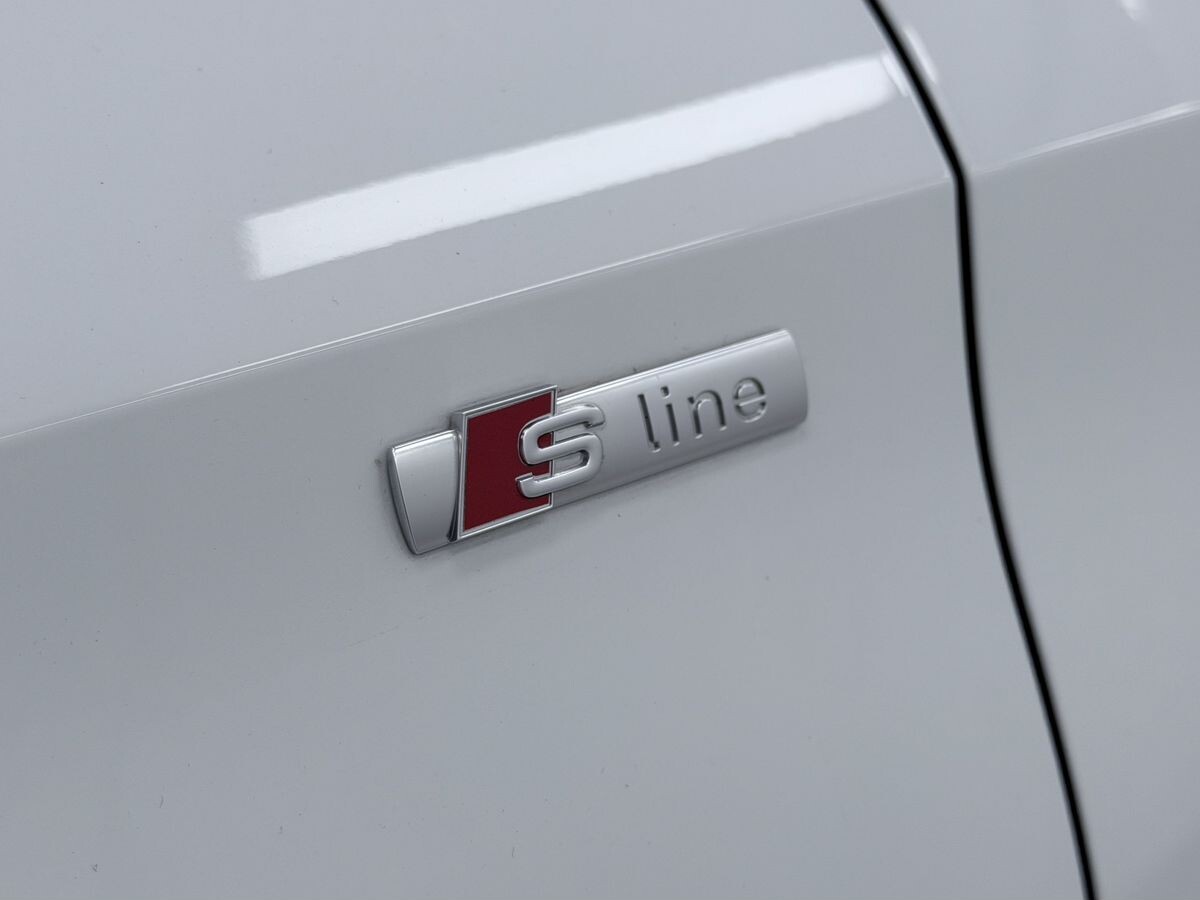 Audi A3 2023 - фото автомобиля