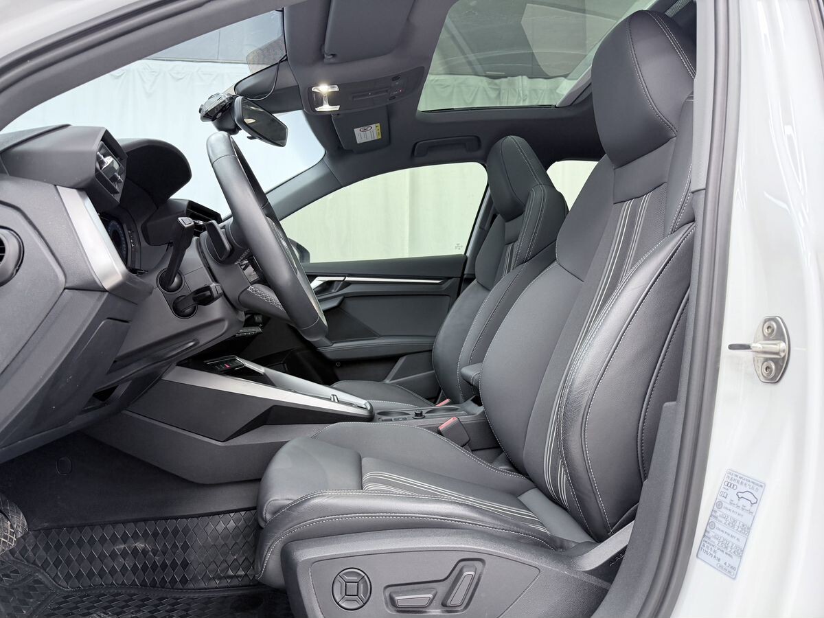 Audi A3 2023 - фото автомобиля