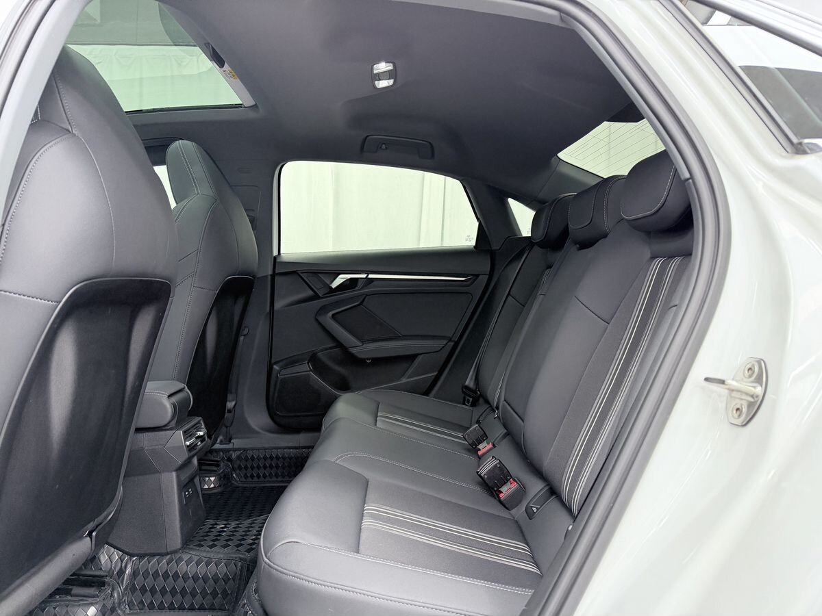 Audi A3 2023 - фото автомобиля
