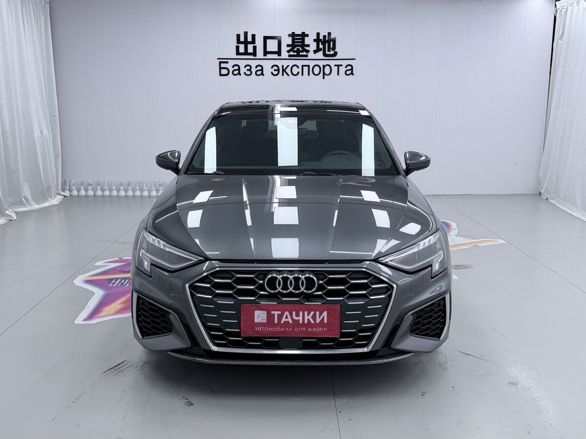 Audi A3 2022 - фото автомобиля