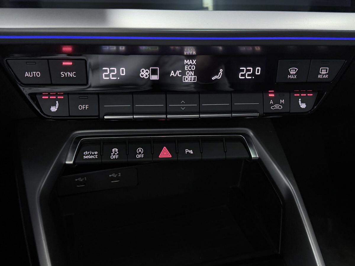 Audi A3 2022 - фото автомобиля