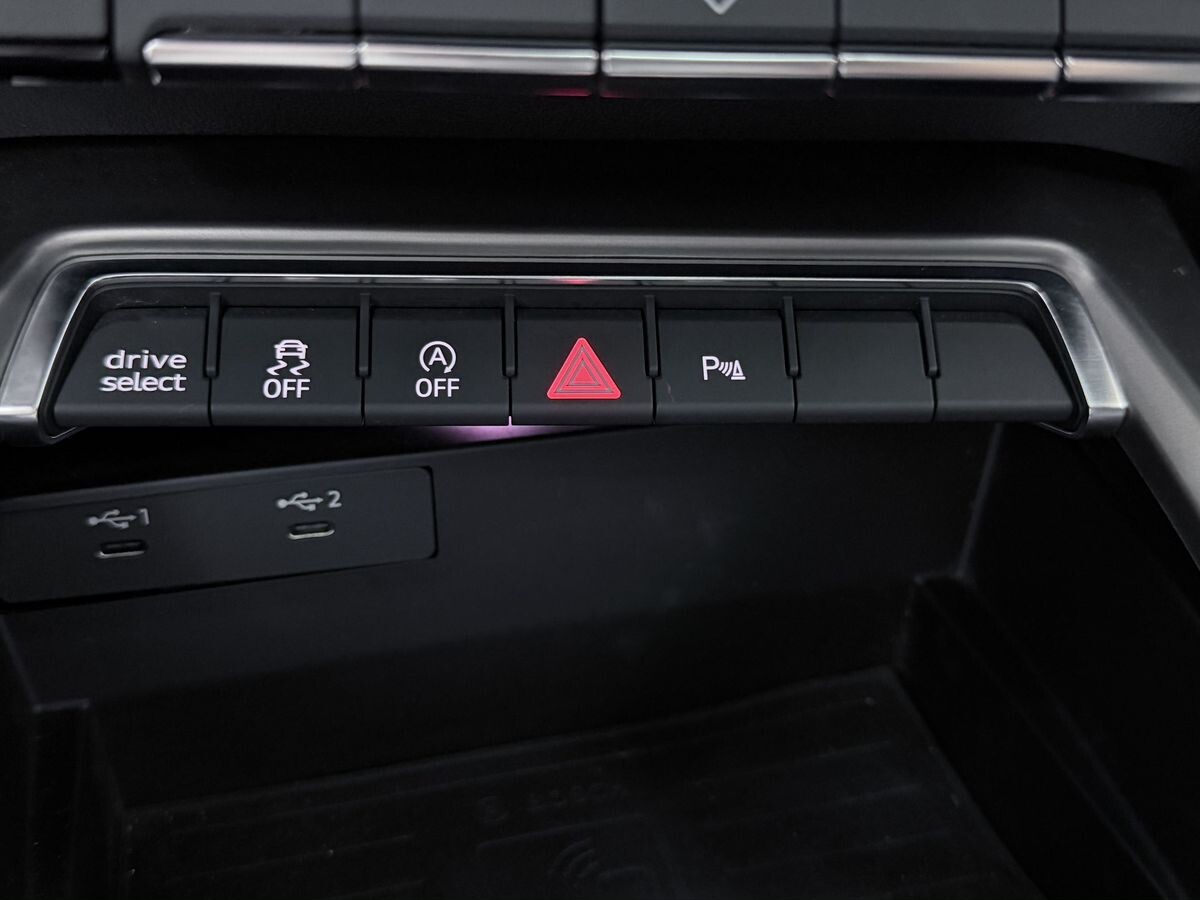 Audi A3 2022 - фото автомобиля