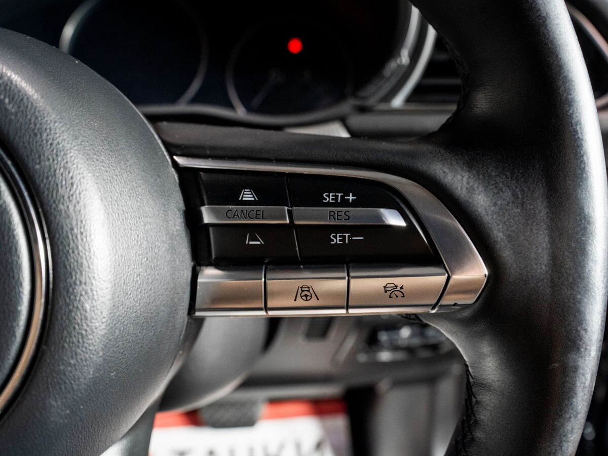 Mazda CX-30 2020 - фото автомобиля