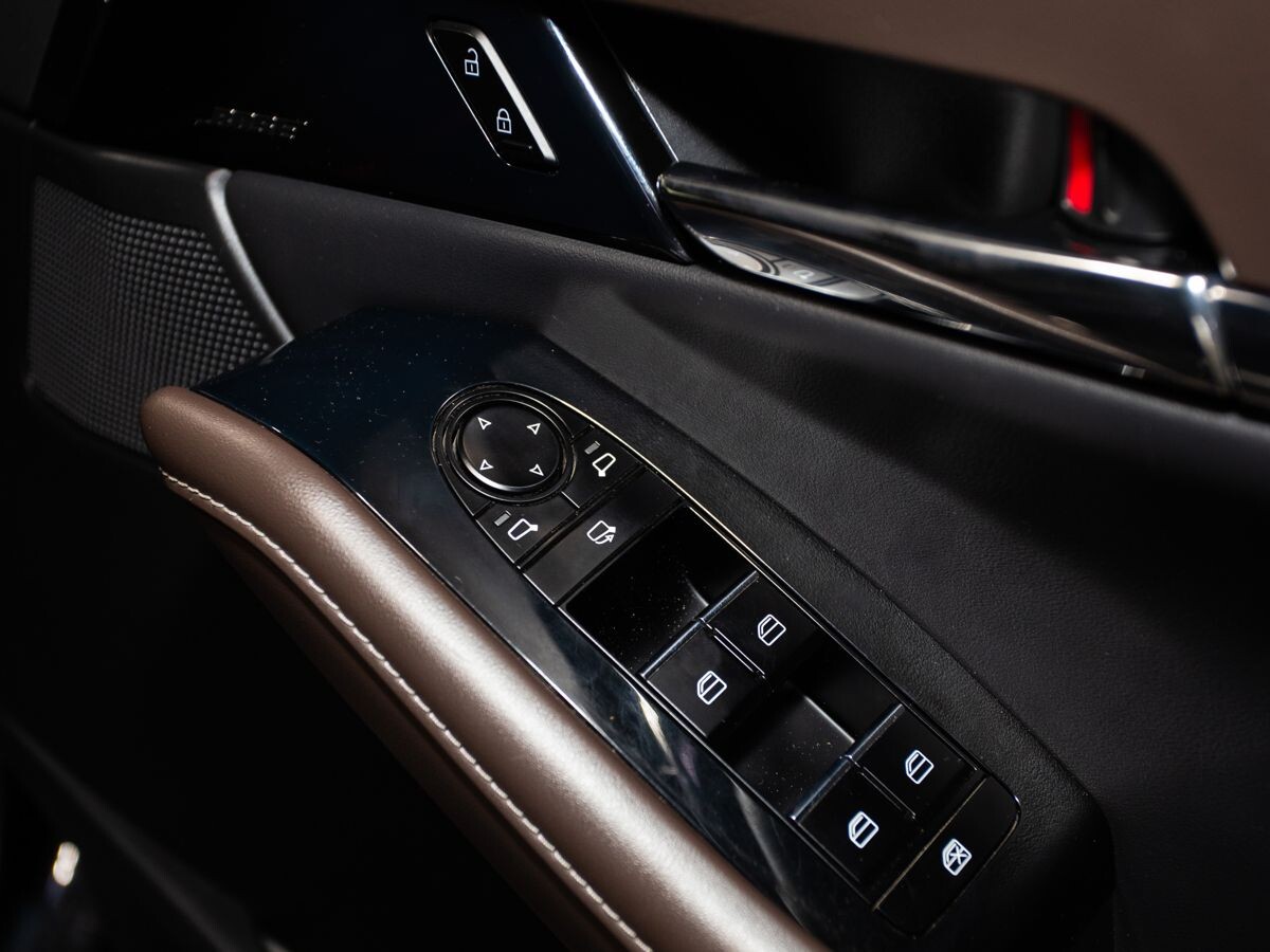 Mazda CX-30 2020 - фото автомобиля