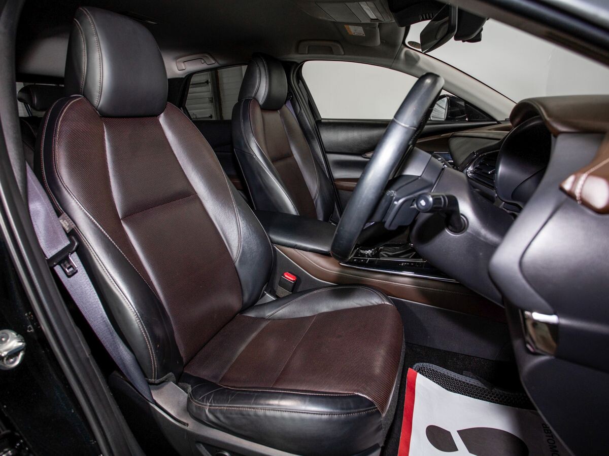 Mazda CX-30 2020 - фото автомобиля