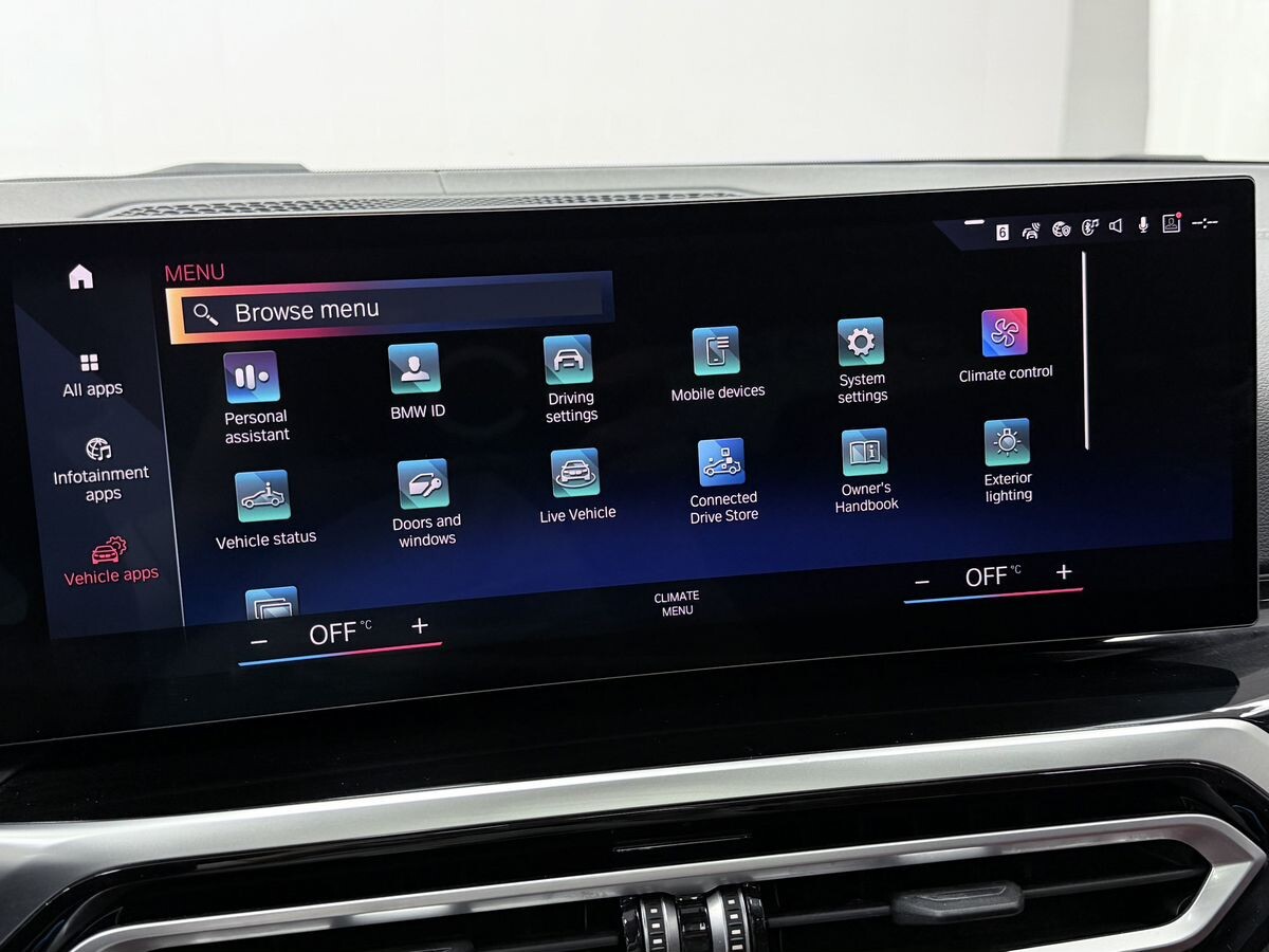 BMW 3-Series 2023 - фото автомобиля