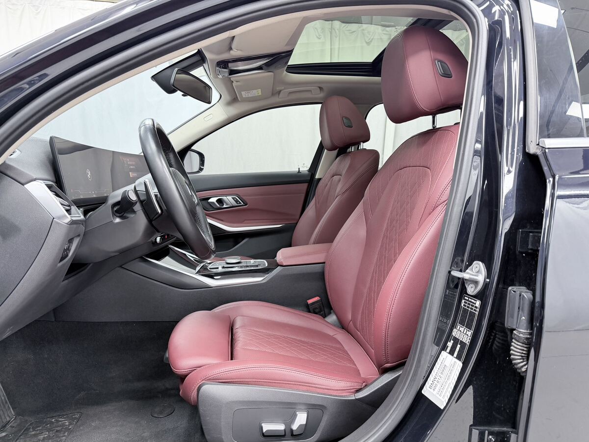 BMW 3-Series 2022 - фото автомобиля