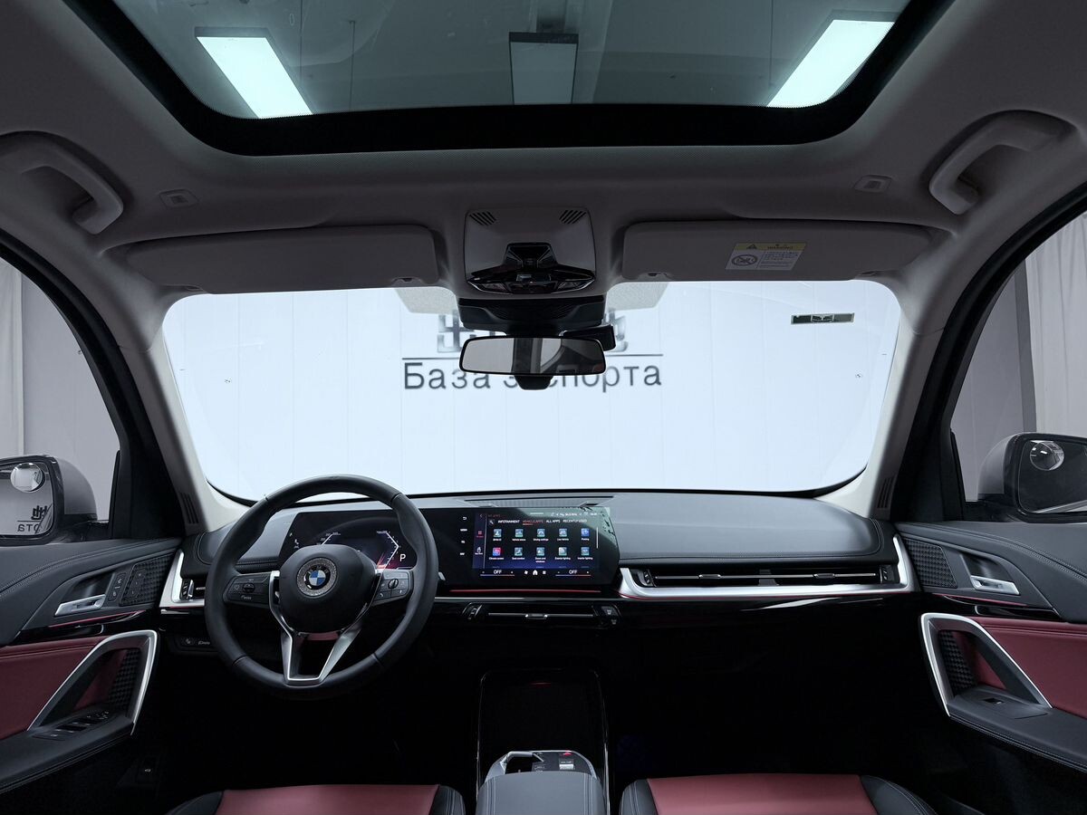 BMW X1 2023 - фото автомобиля