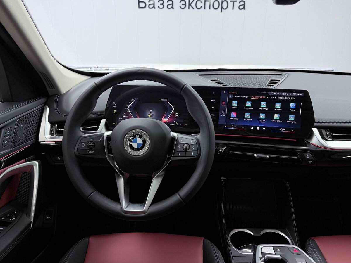BMW X1 2023 - фото автомобиля