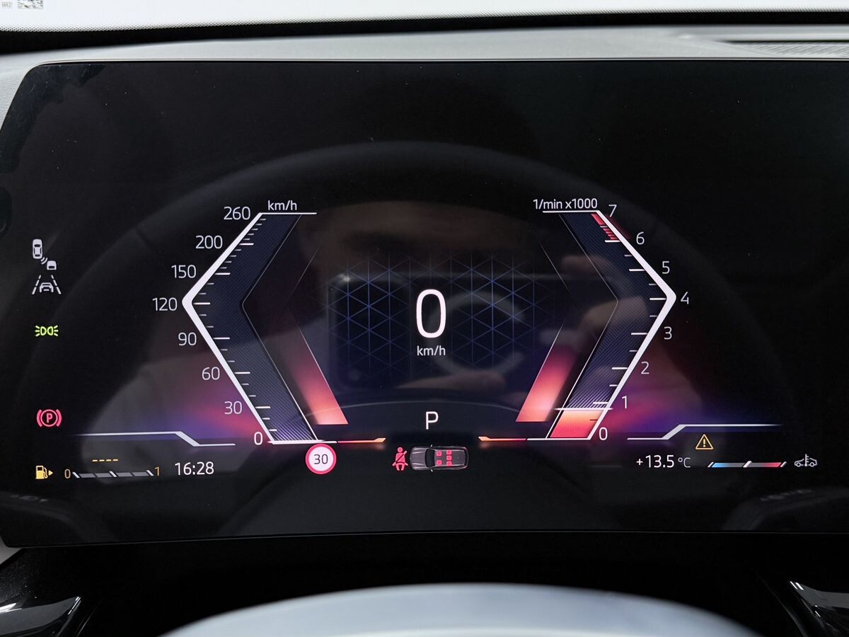 BMW X1 2023 - фото автомобиля