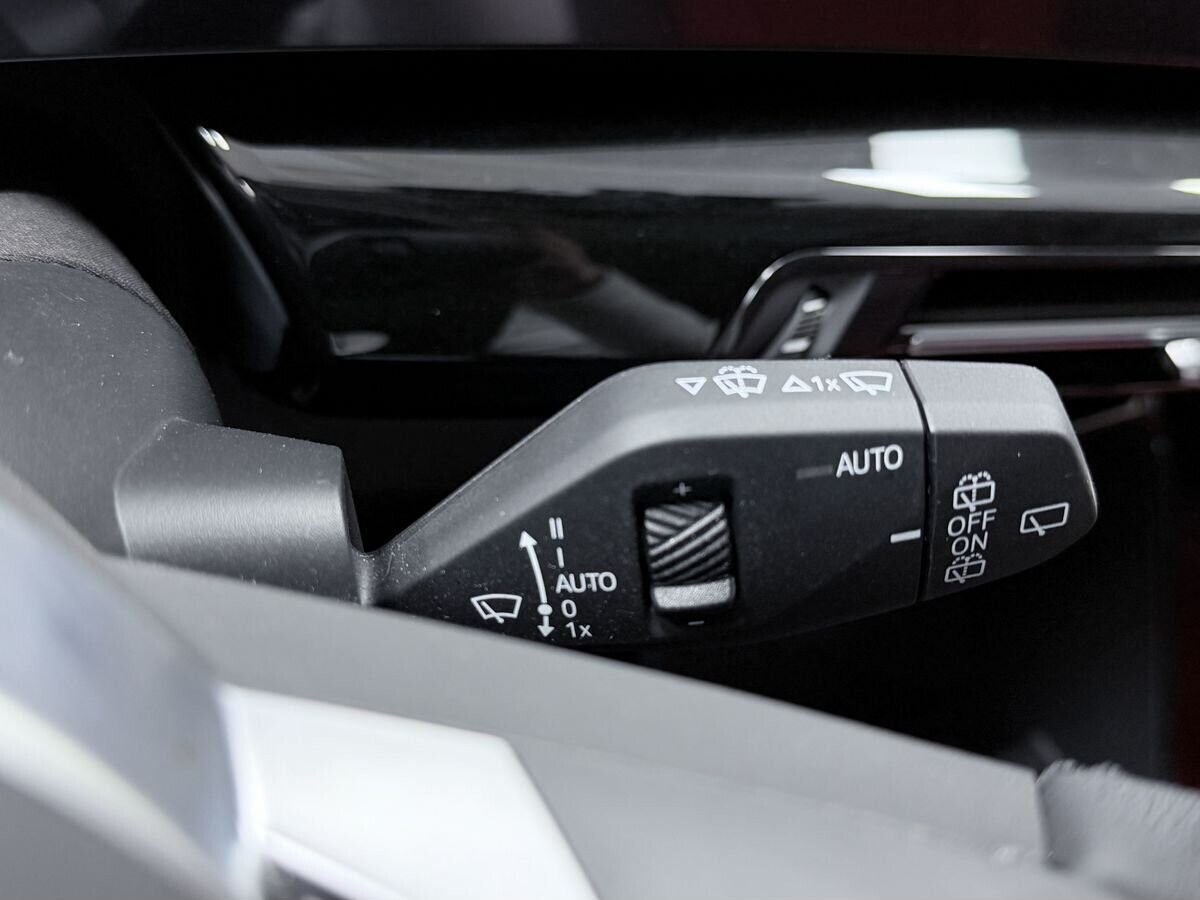 BMW X1 2023 - фото автомобиля