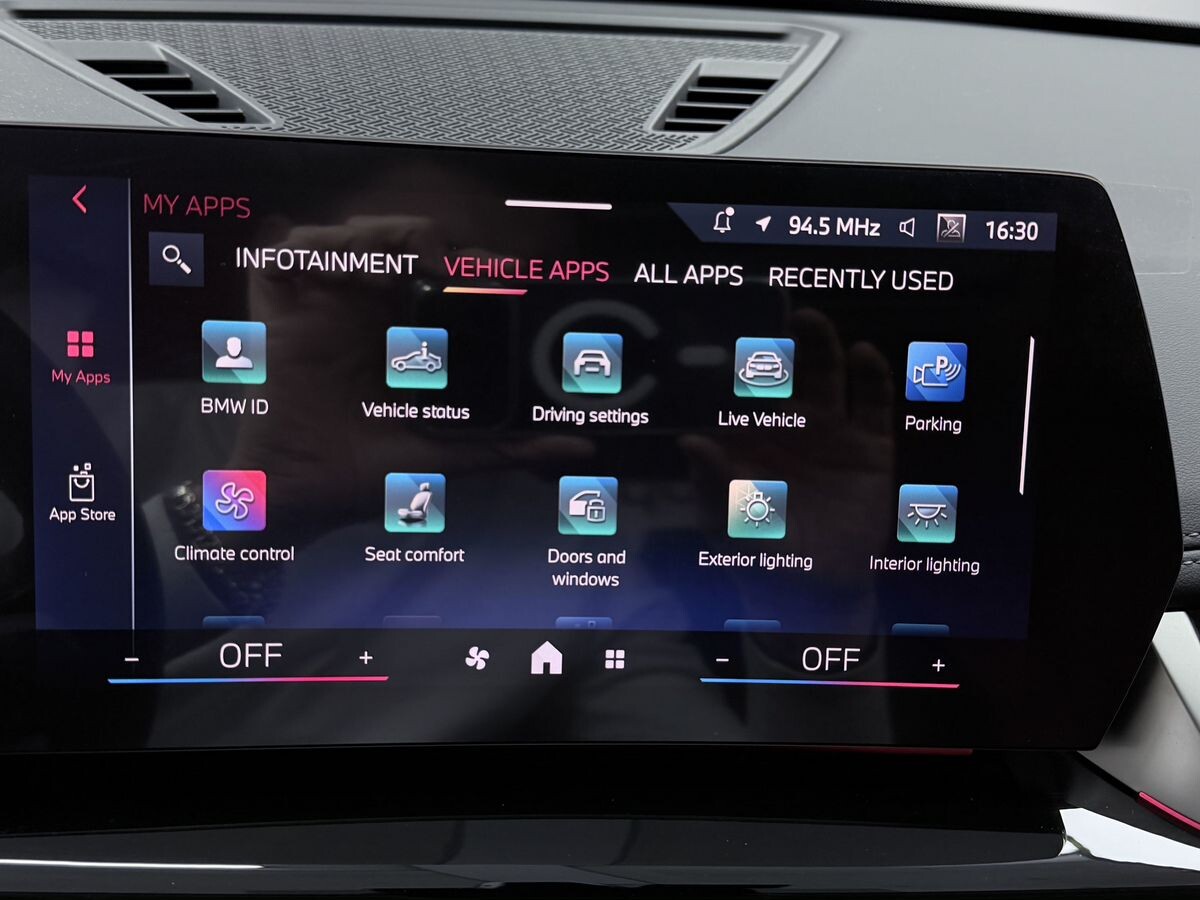 BMW X1 2023 - фото автомобиля