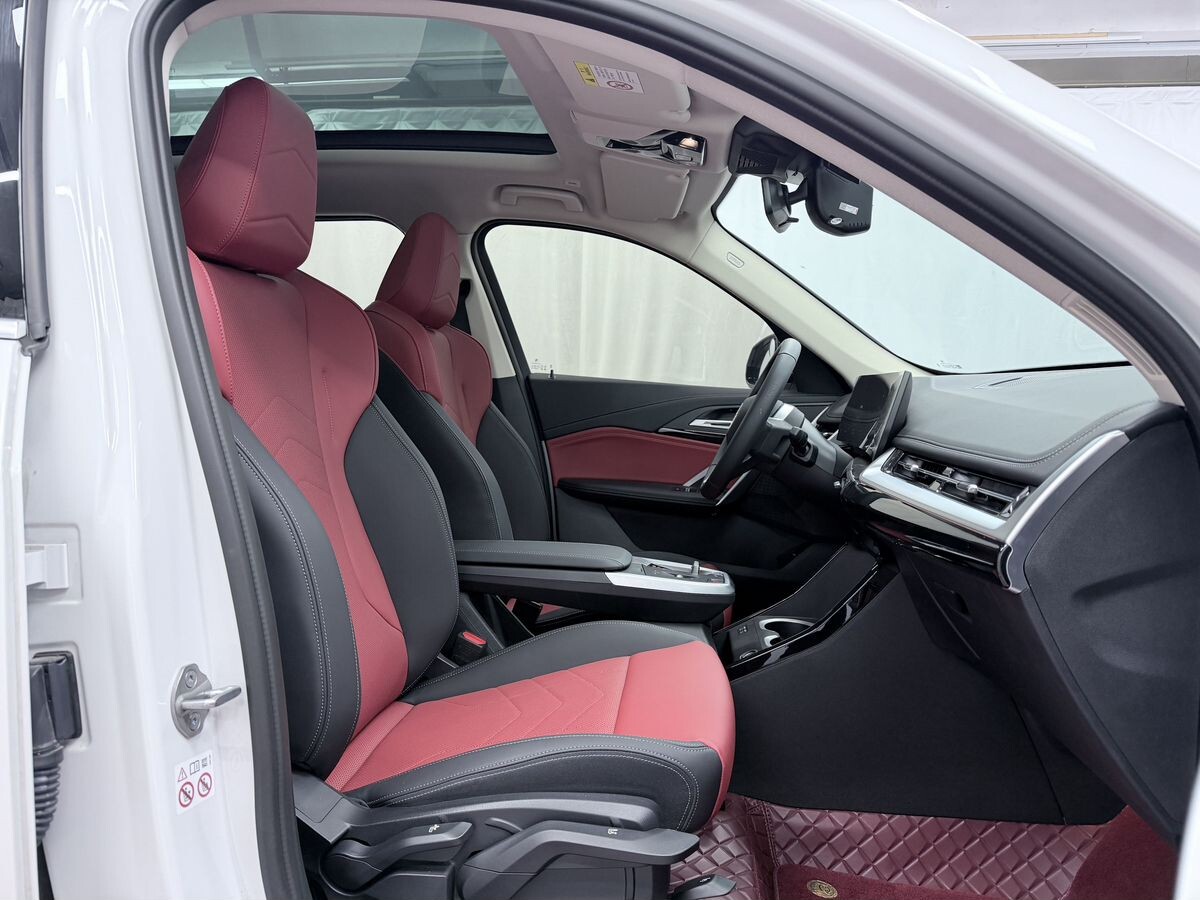 BMW X1 2023 - фото автомобиля