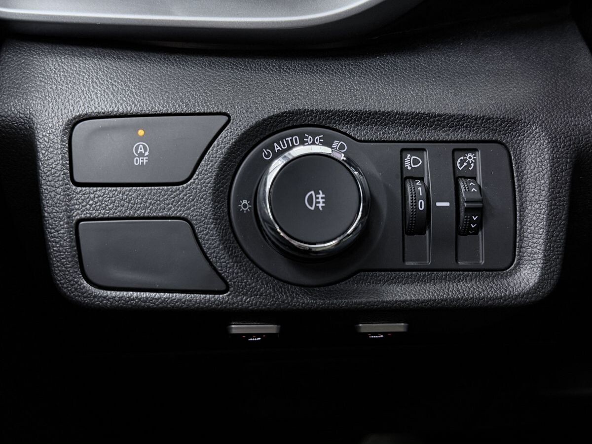 Chevrolet Orlando 2022 - фото автомобиля