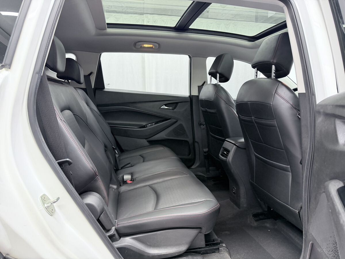 Chevrolet Orlando 2022 - фото автомобиля