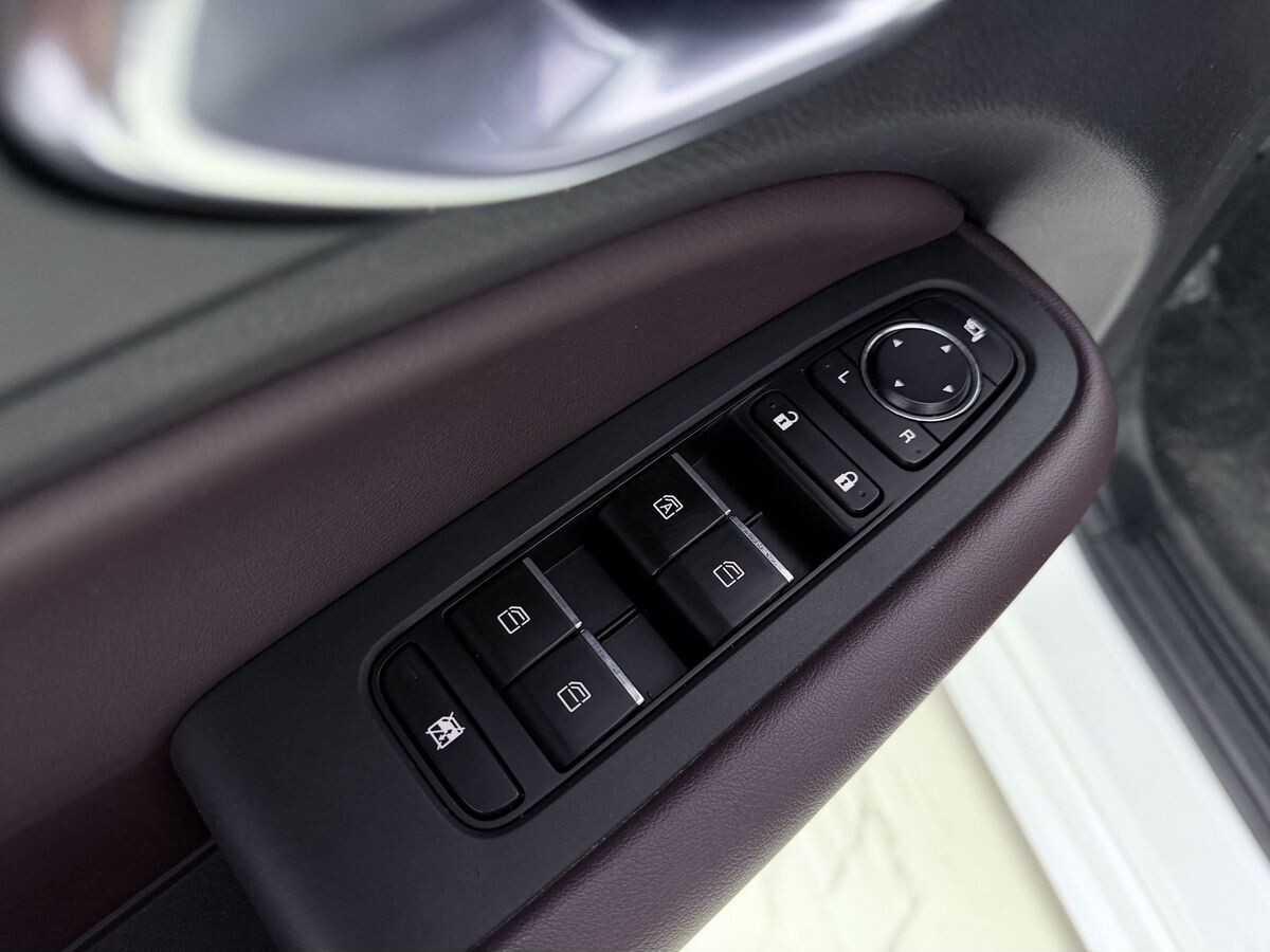 GAC Trumpchi M6 Pro 2022 - фото автомобиля