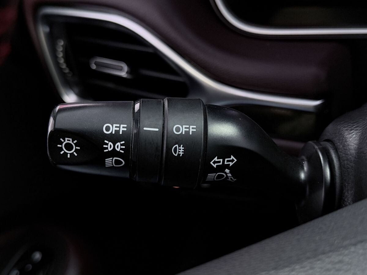 GAC Trumpchi M6 Pro 2022 - фото автомобиля