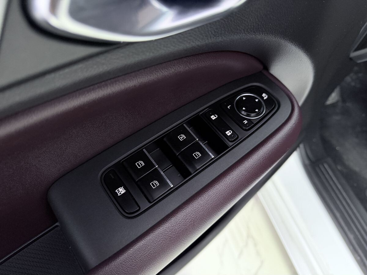 GAC Trumpchi M6 Pro 2022 - фото автомобиля