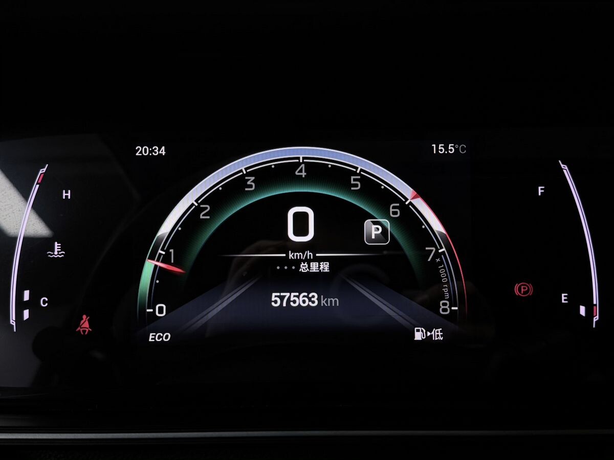 GAC Trumpchi M6 Pro 2022 - фото автомобиля