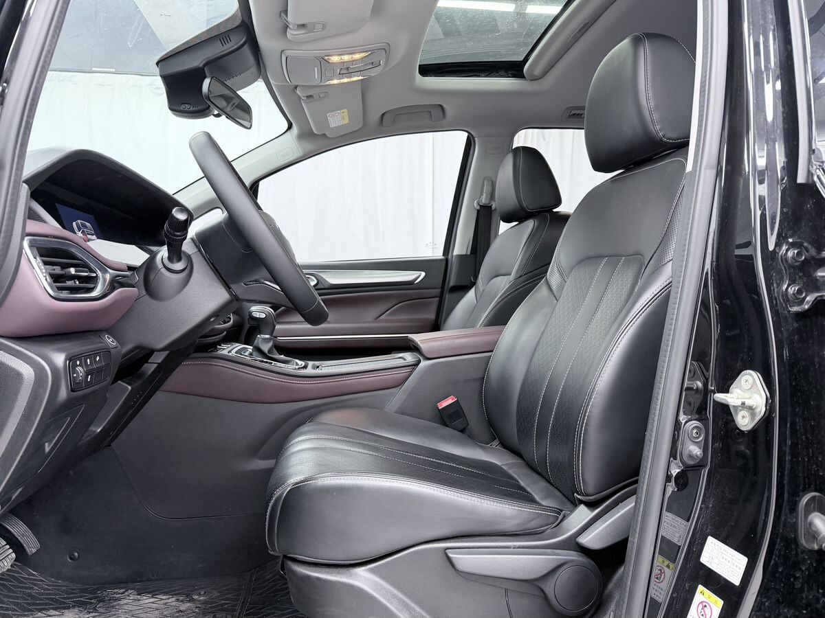 GAC Trumpchi M6 Pro 2022 - фото автомобиля