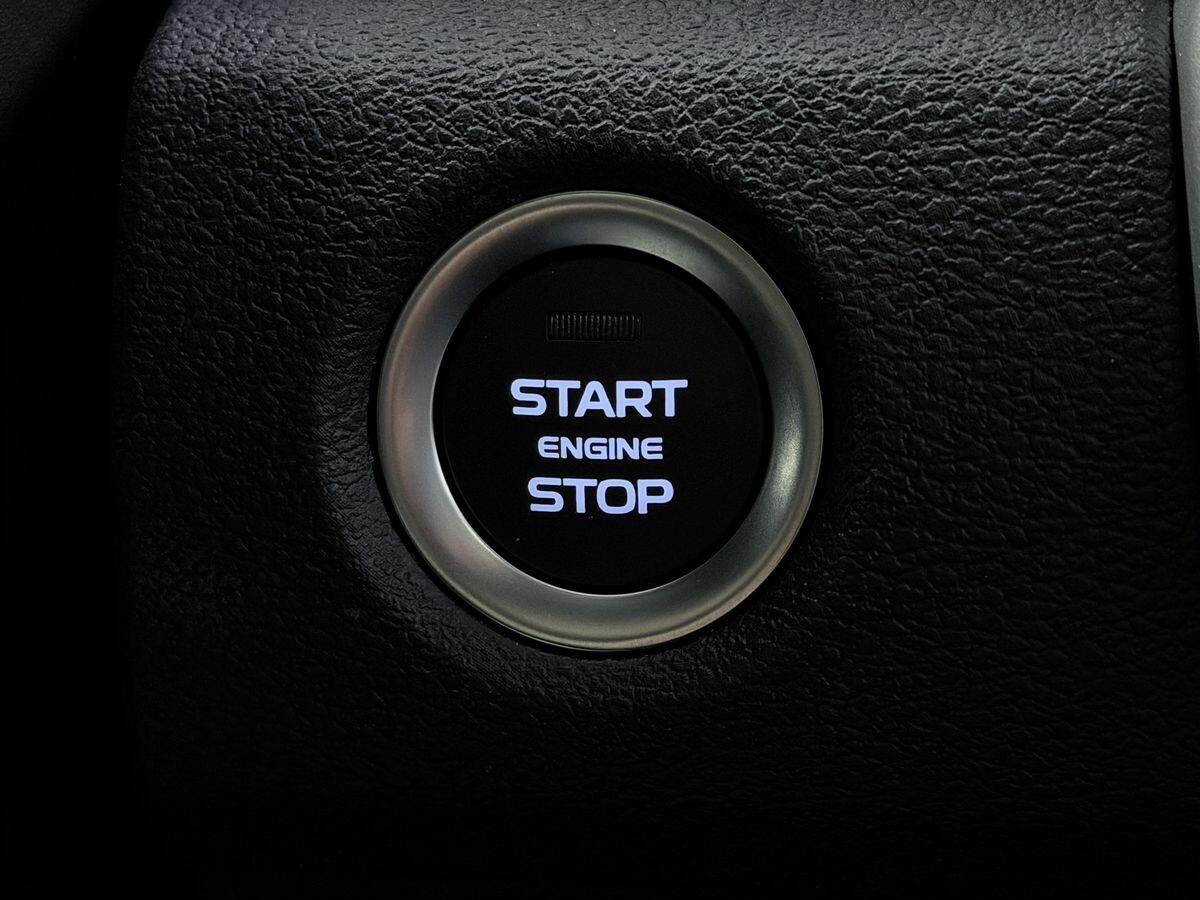 Geely Coolray 2025 - фото автомобиля