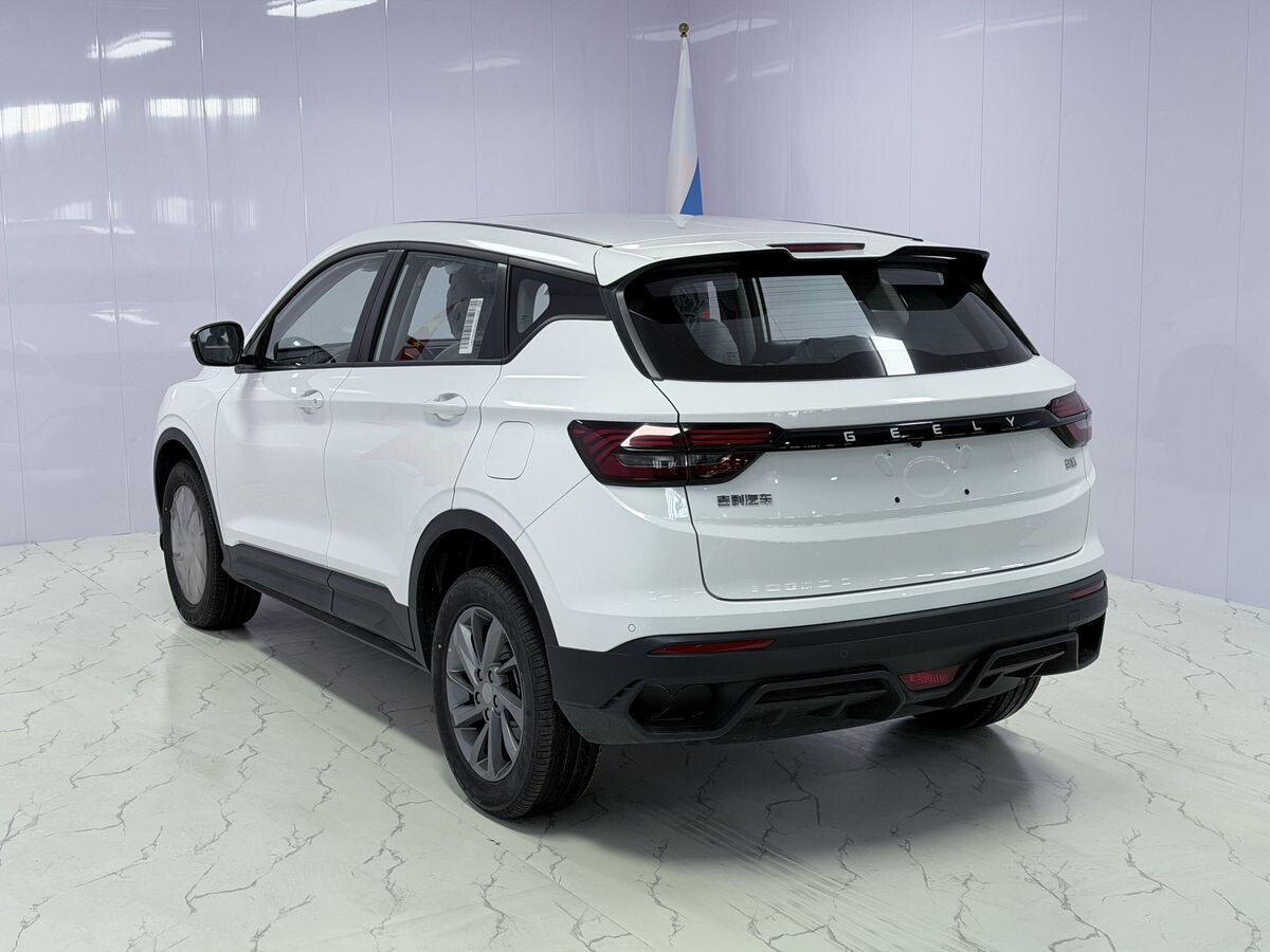 Geely Coolray 2025 - фото автомобиля