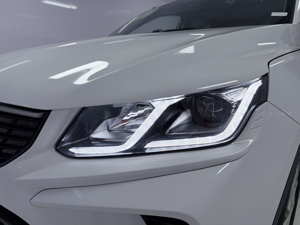 Geely Coolray 2025 - фото автомобиля