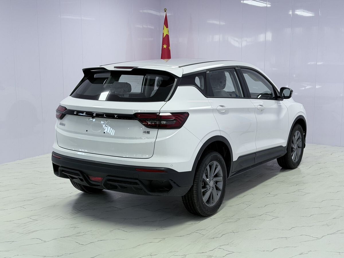 Geely Coolray 2025 - фото автомобиля