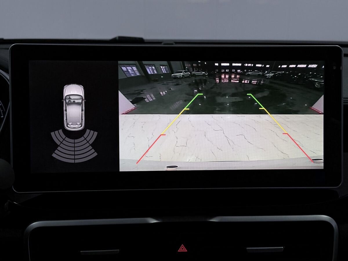 Geely Coolray 2025 - фото автомобиля