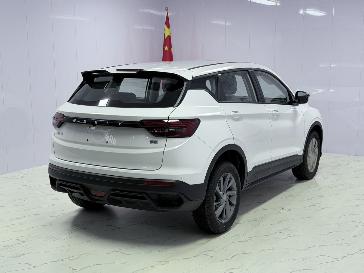 Geely Coolray 2025 - фото автомобиля