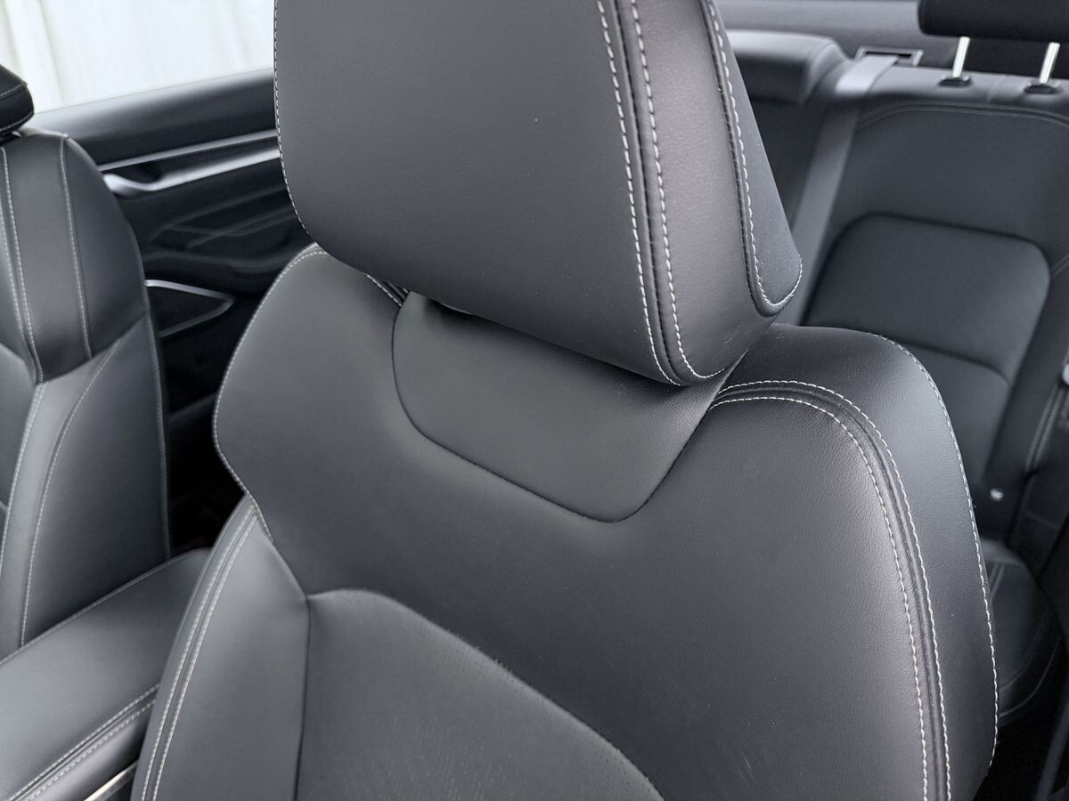 Geely Emgrand 2023 - фото автомобиля