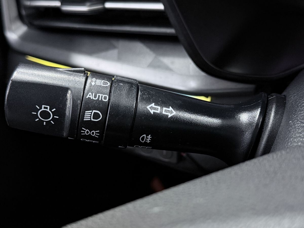 Geely Vision X6 Pro 2022 - фото автомобиля