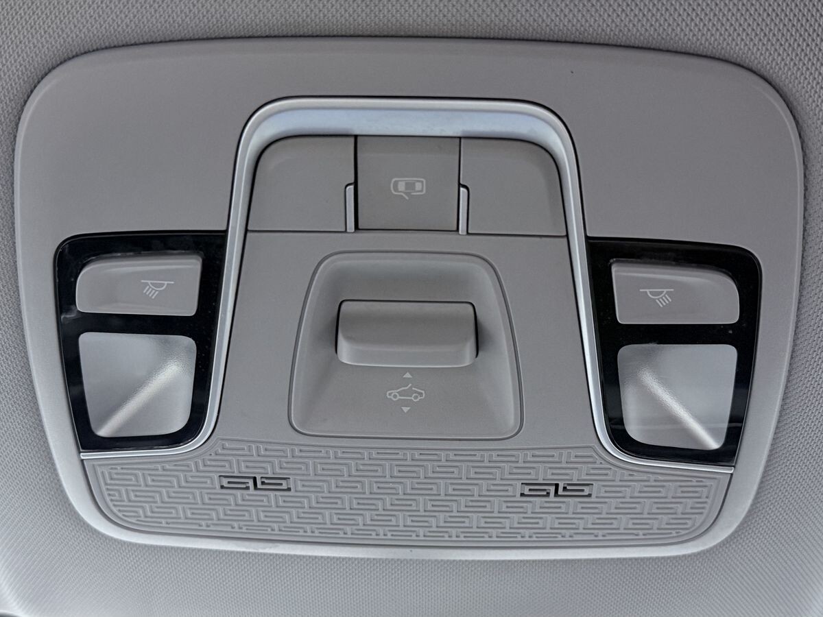 Geely Vision X6 Pro 2022 - фото автомобиля