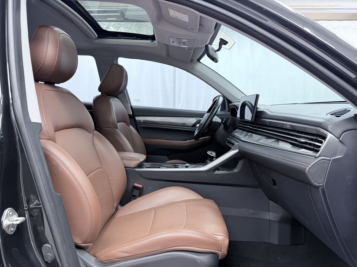 Geely Vision X6 Pro 2022 - фото автомобиля