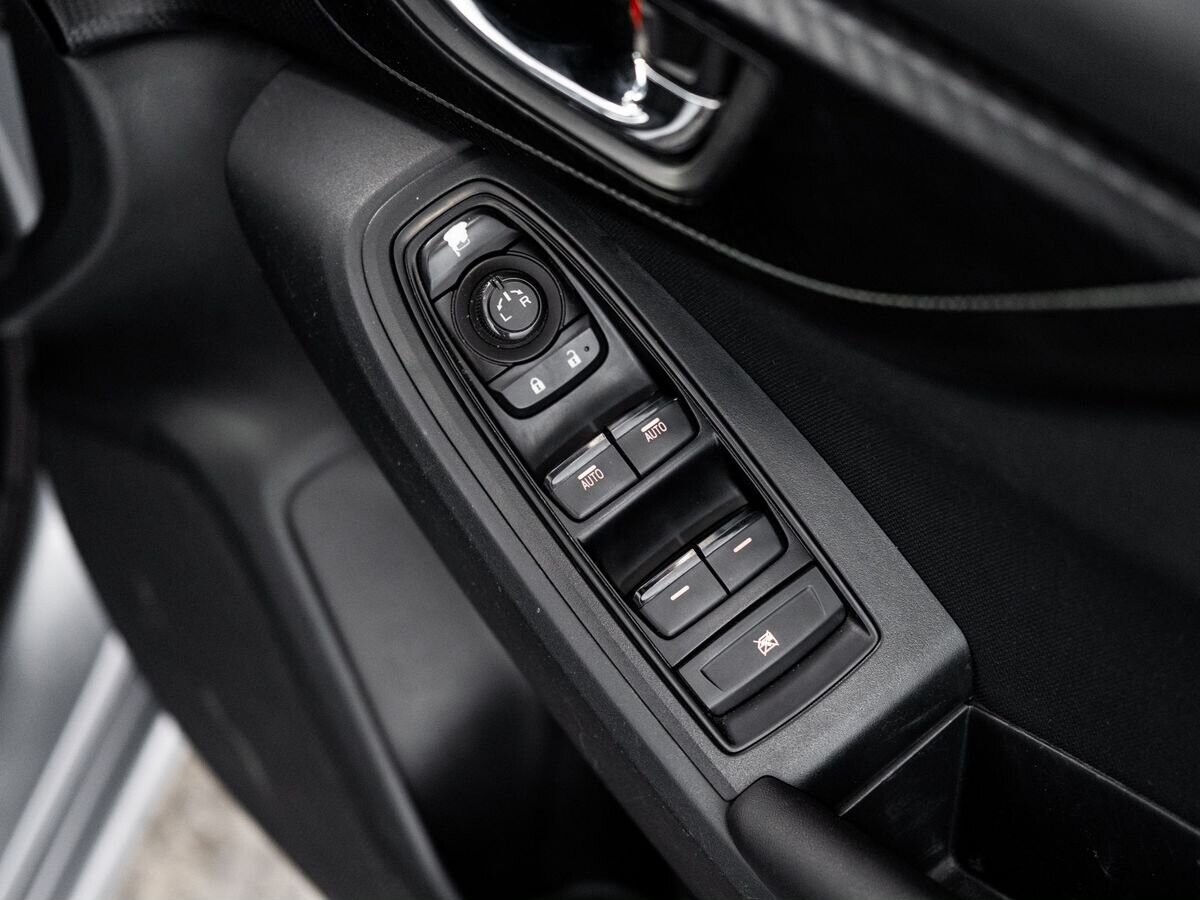 Subaru Impreza 2020 - фото автомобиля