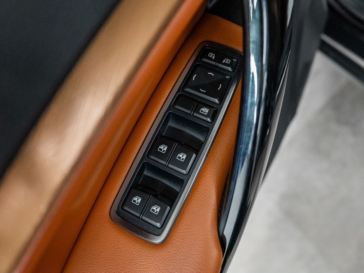 Лада Веста Кросс 2024 - фото автомобиля