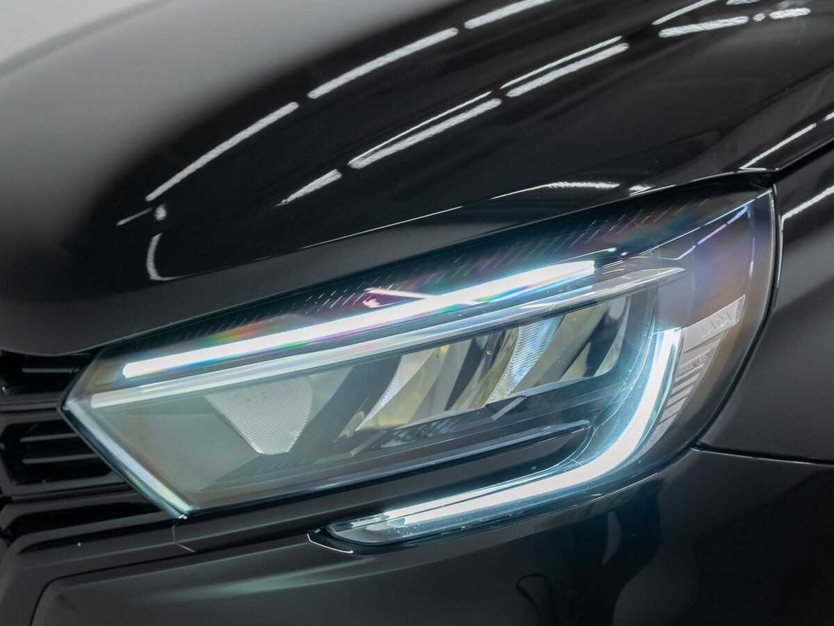 Лада Веста Кросс 2024 - фото автомобиля