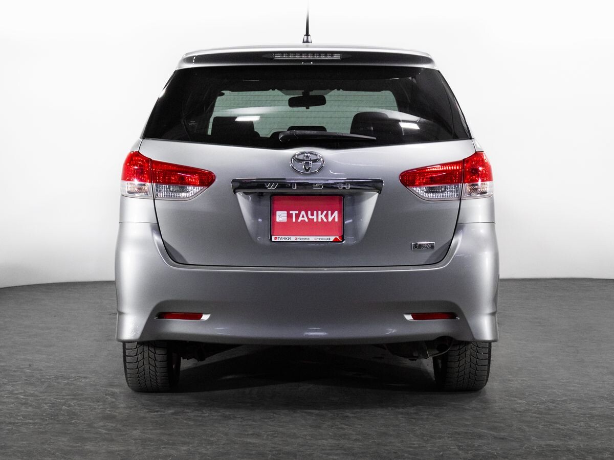 Toyota Wish 2009 - фото автомобиля