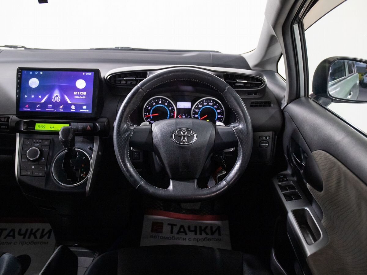 Toyota Wish 2009 - фото автомобиля