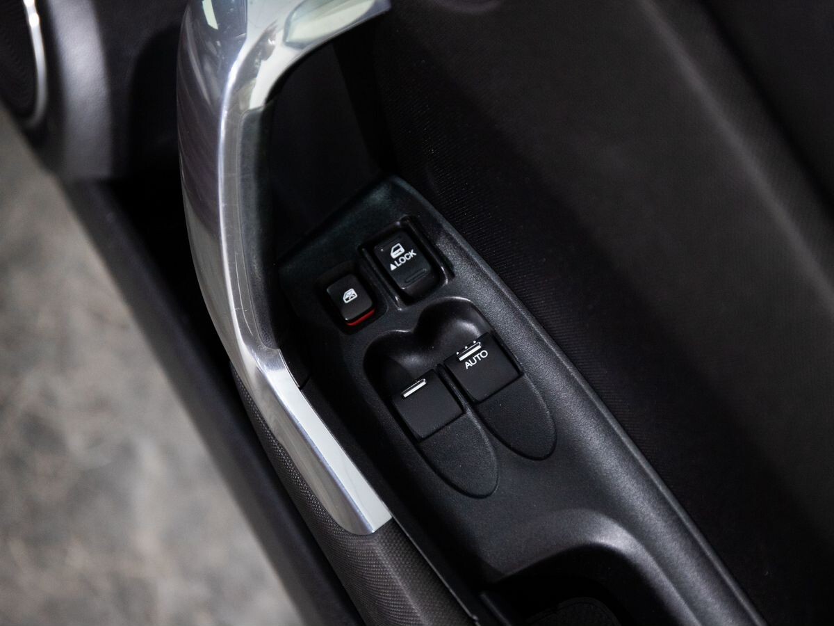 Honda CR-Z 2012 - фото автомобиля