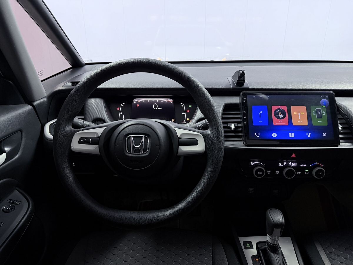 Honda Fit 2022 - фото автомобиля