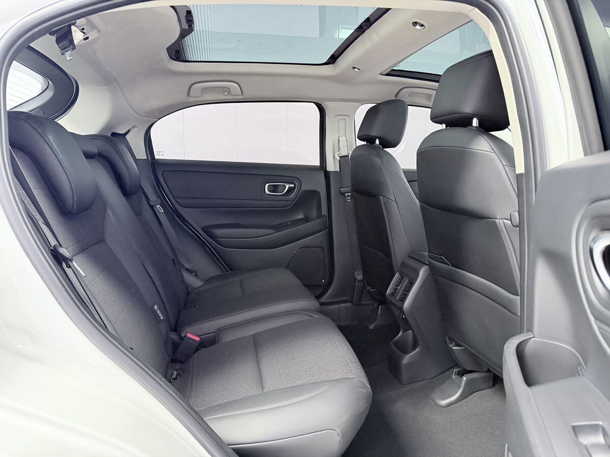 Honda Vezel 2023 - фото автомобиля