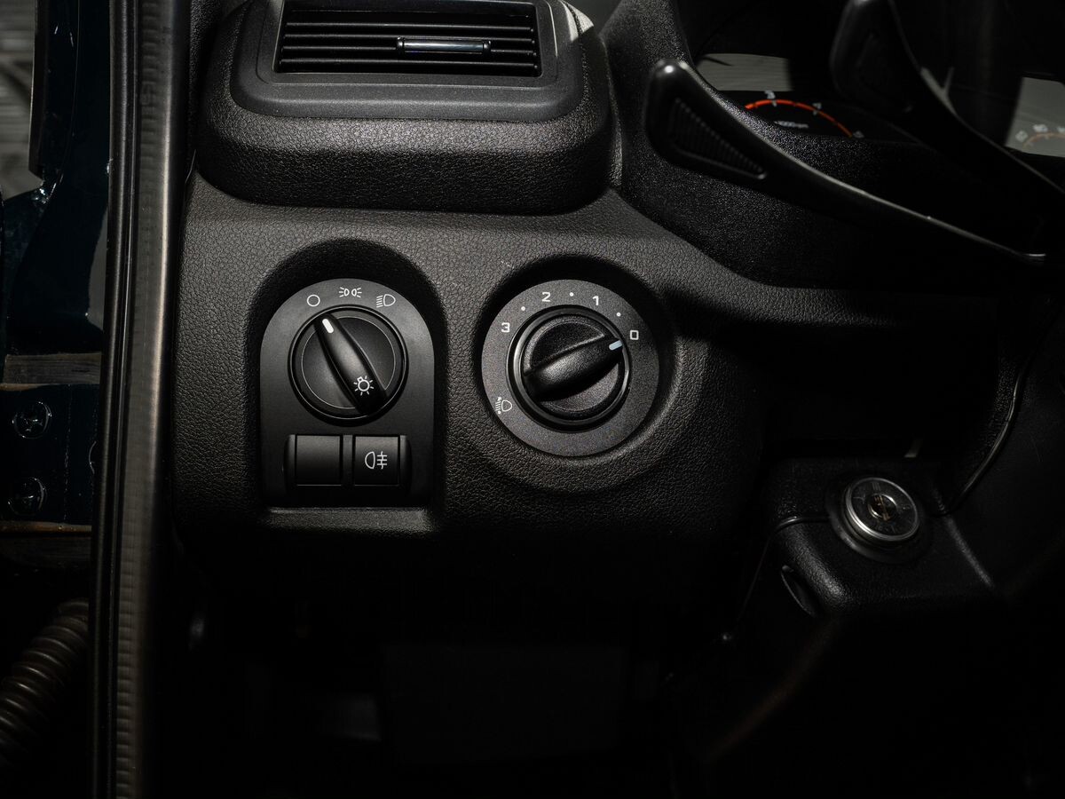 Лада Нива Легенд 2024 - фото автомобиля