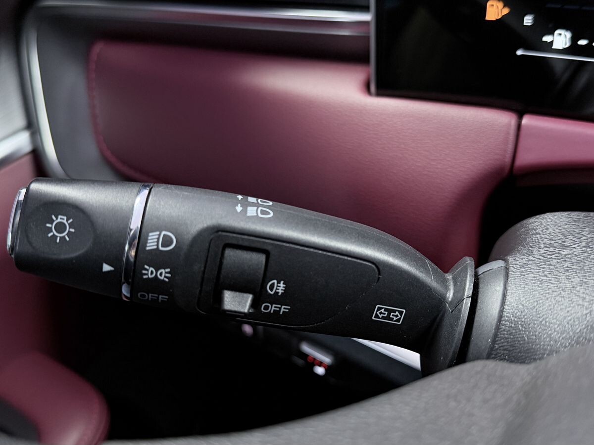 Jetour X70 Plus 2022 - фото автомобиля